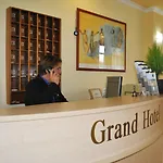 Grand ホテル
