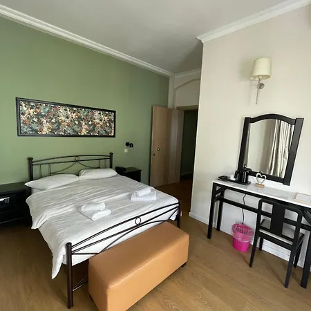 Grand Hotel Loutraki (Corinthia)