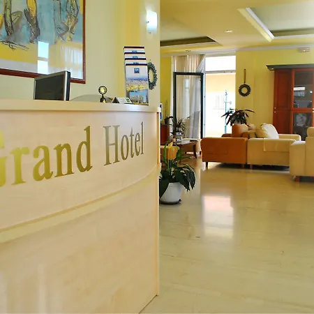 Grand Hotel Loutraki (Corinthia)