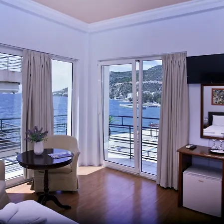 Grand Hotel Loutraki (Corinthia)