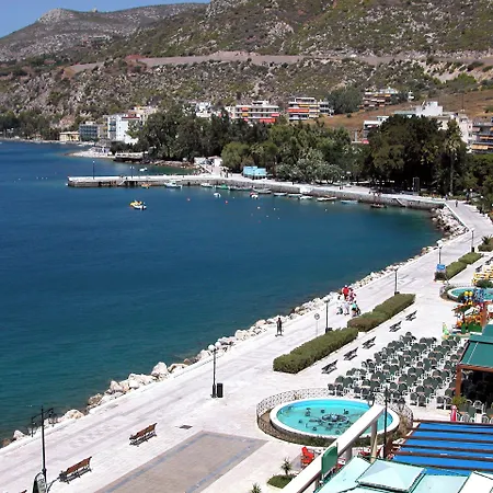Grand 3* Loutráki