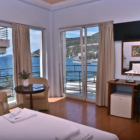 Hotel Grand Loutraki (Corinthia)