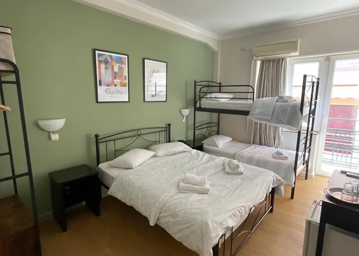 Grand Szálloda Lutráki