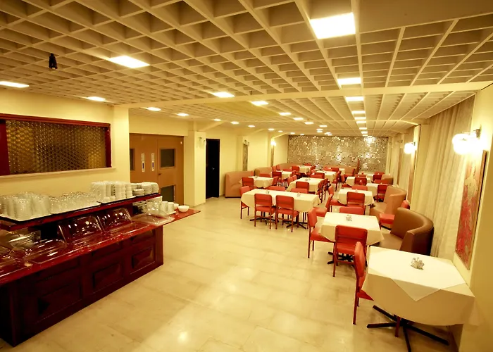 Отель Grand Лоутраки